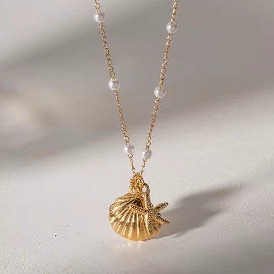 Shell and Star Fish Charm Perl Necklace