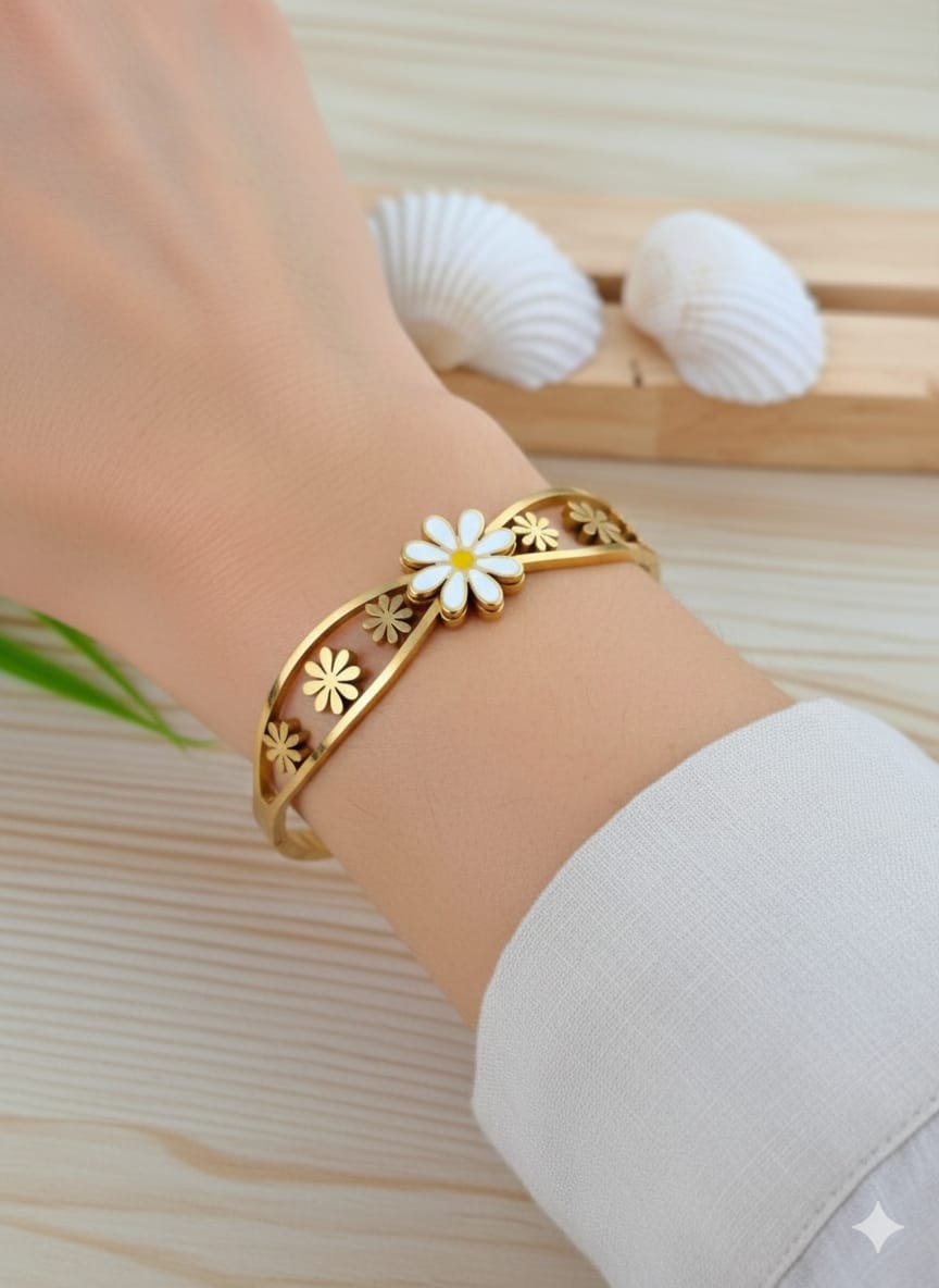 Gold plated Stainless Steel  Daisy flower cuff bangle bracelet.