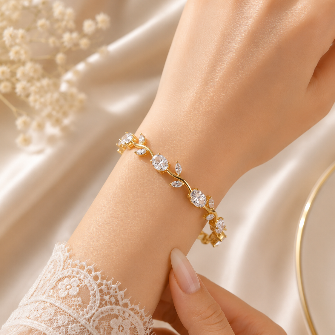 Ivory Tuplip Bracelet