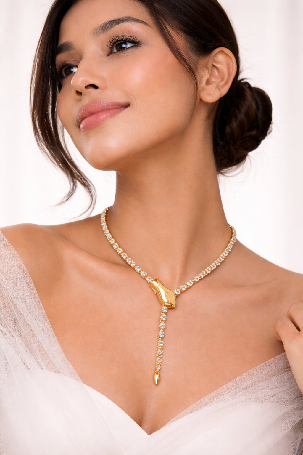 The Serpentine Sparkle Neckpiece (Adjustable length)