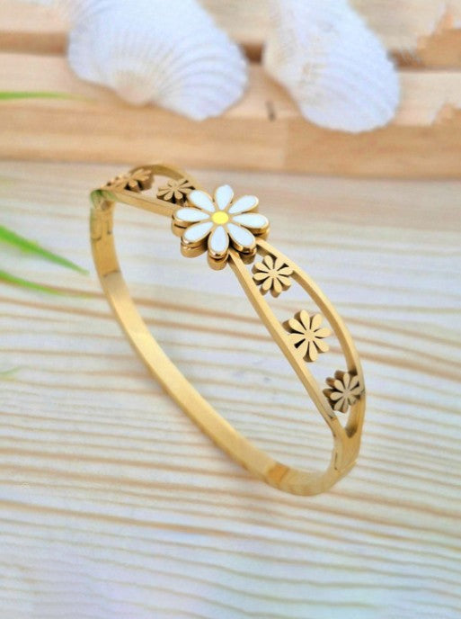 Gold plated Stainless Steel  Daisy flower cuff bangle bracelet.