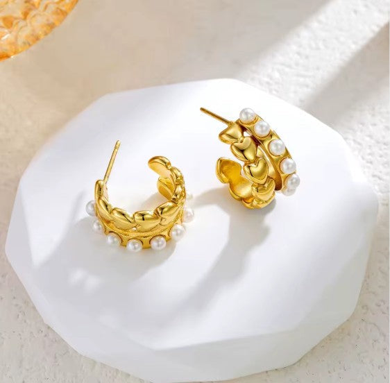 Heart Pearl C Shaped Stud Earrings