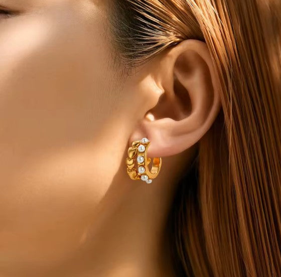 Heart Pearl C Shaped Stud Earrings