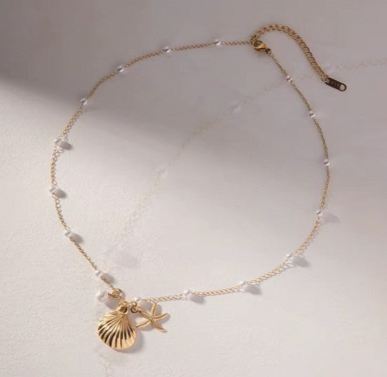 Shell and Star Fish Charm Perl Necklace