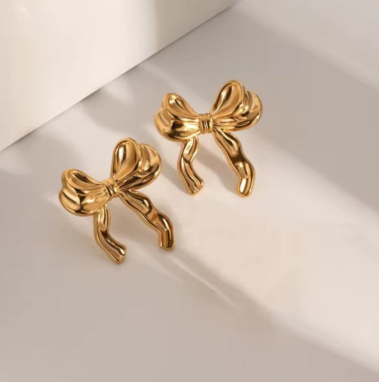 Everyday Elegance Gold Tone Ribbon Studs