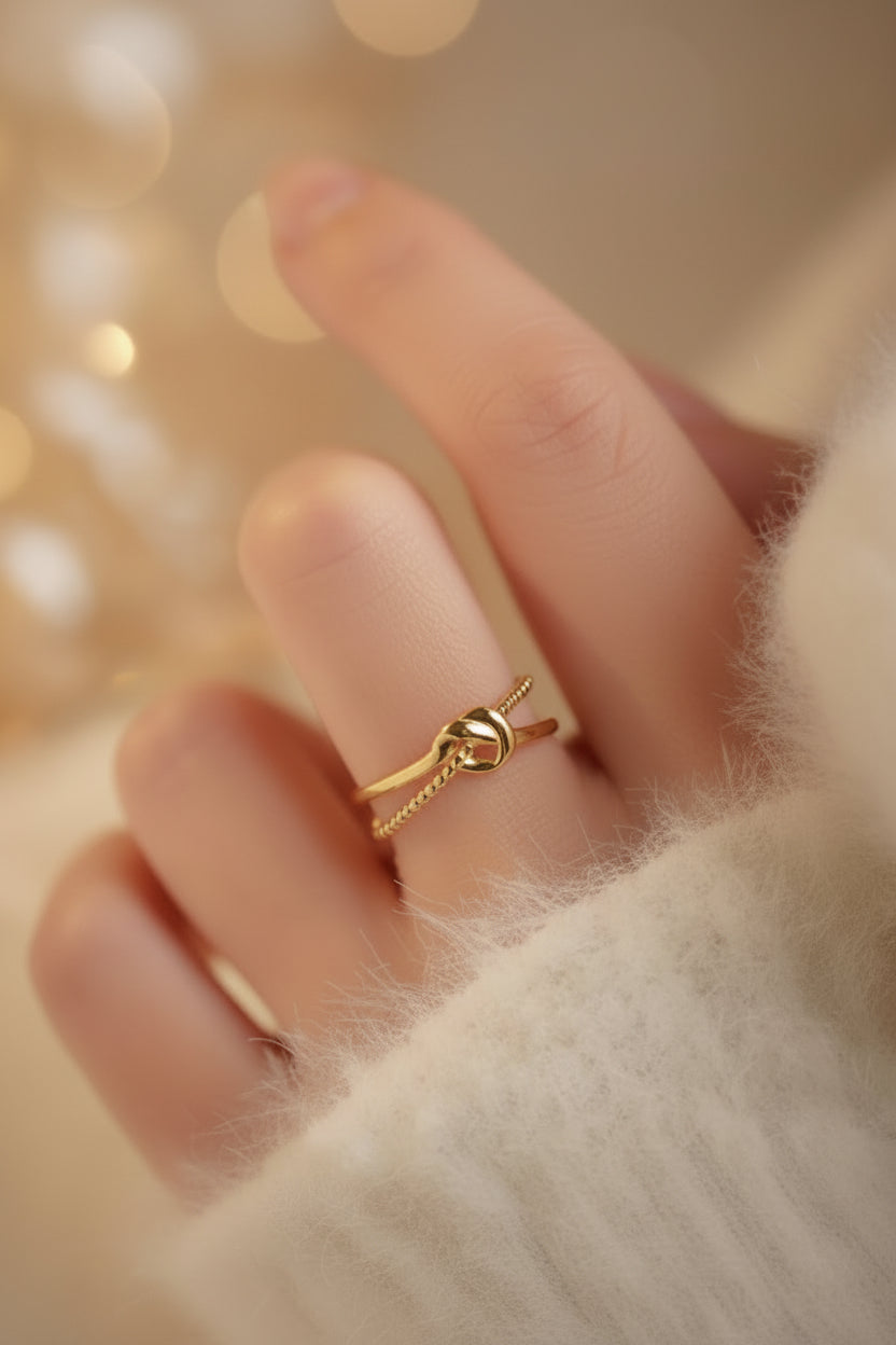 Contemporary Adjustable Finger Ring