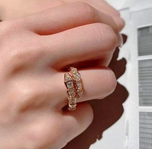 Snake Shaped Adjustable Finger Ring
