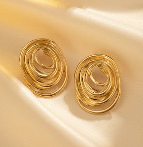 Chic Golden Spirals