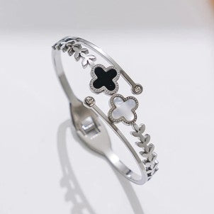 The Lucky Clover Bracelet