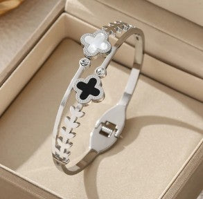 The Lucky Clover Bracelet