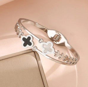 The Lucky Clover Bracelet