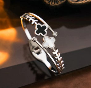 The Lucky Clover Bracelet