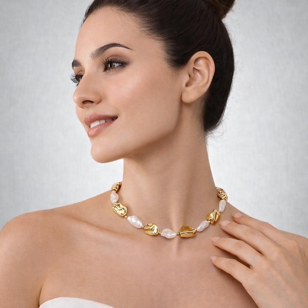 Molten Gold & Pearl Choker