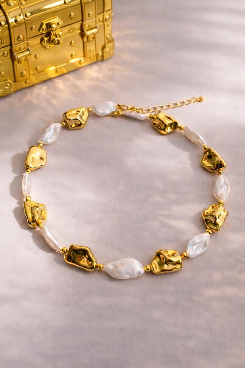 Molten Gold & Pearl Choker